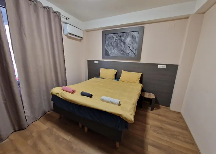 Vanilla Renovated 2025 酒店